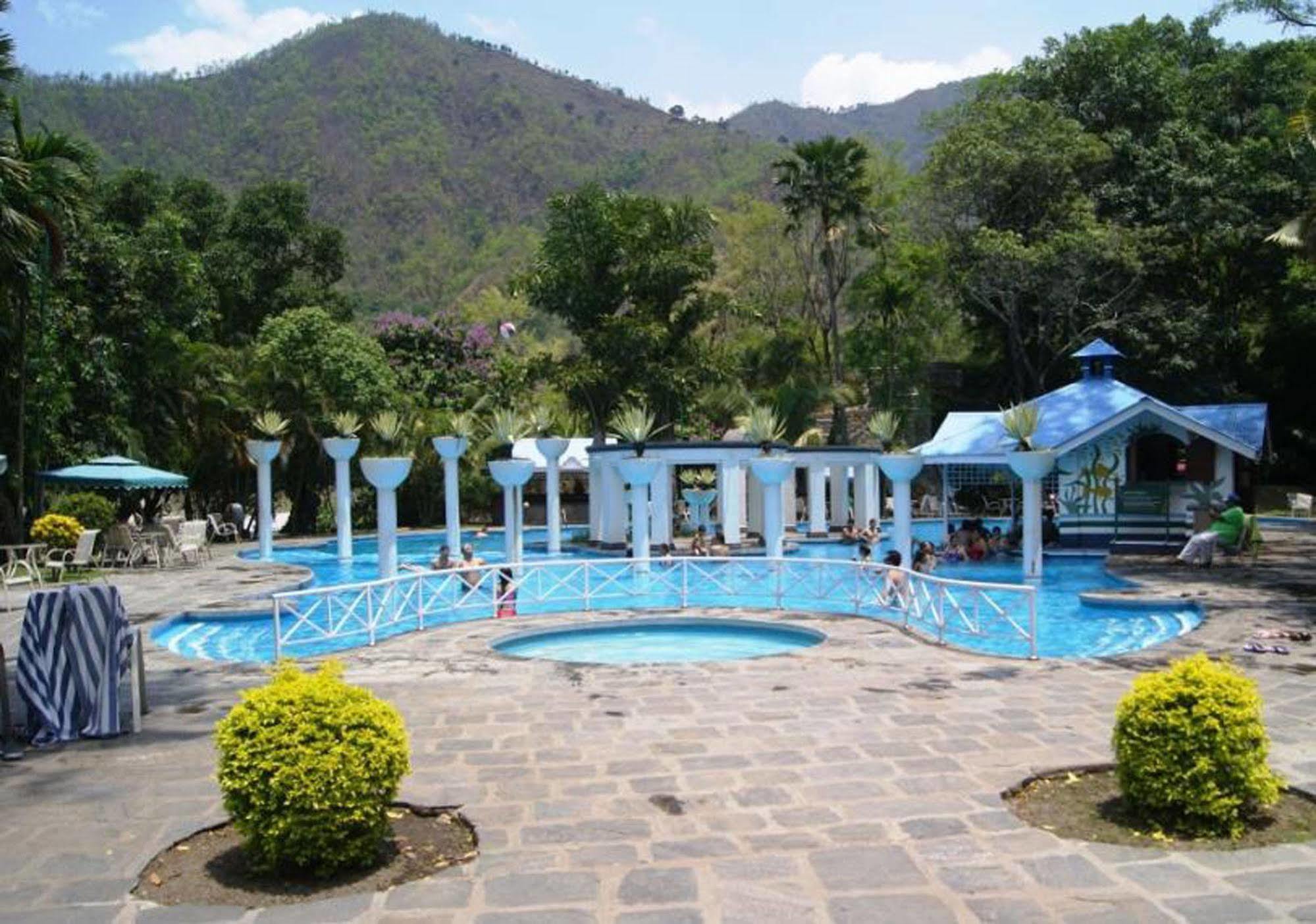 Riverside Spring Resort Darechok Kültér fotó